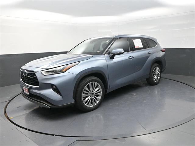 used 2023 Toyota Highlander car, priced at $40,791