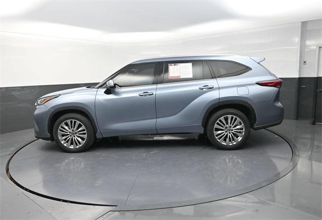 used 2023 Toyota Highlander car, priced at $40,791
