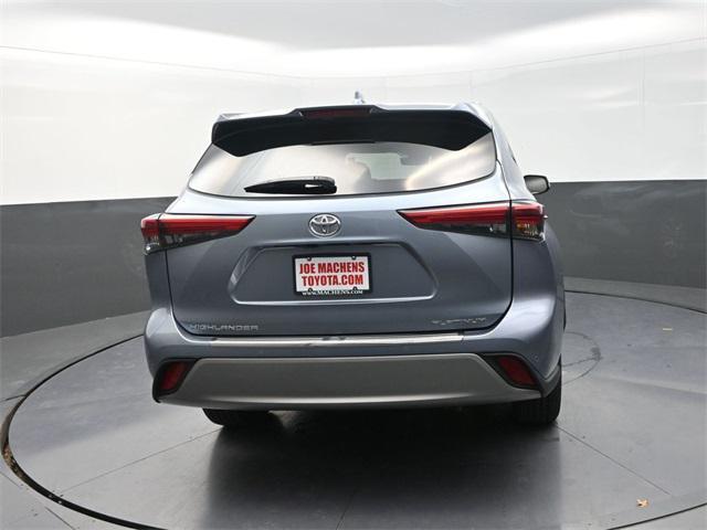 used 2023 Toyota Highlander car, priced at $40,791