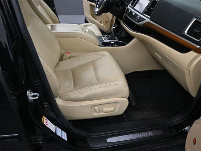 used 2018 Toyota Highlander car, priced at $23,591