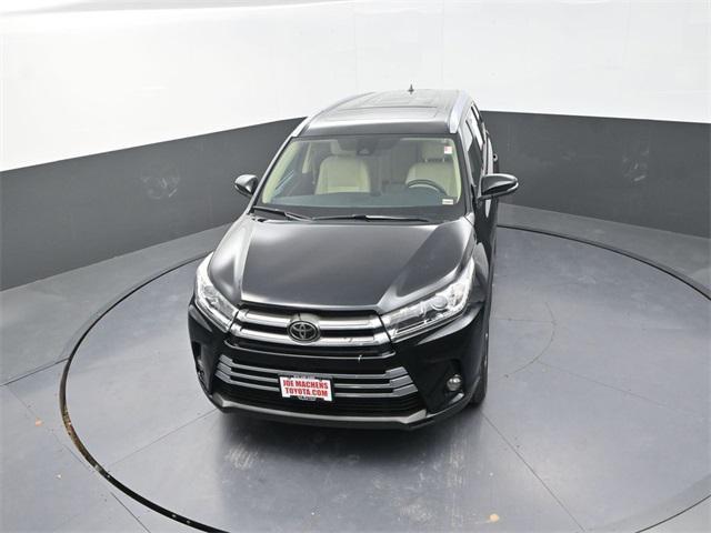 used 2018 Toyota Highlander car, priced at $23,591