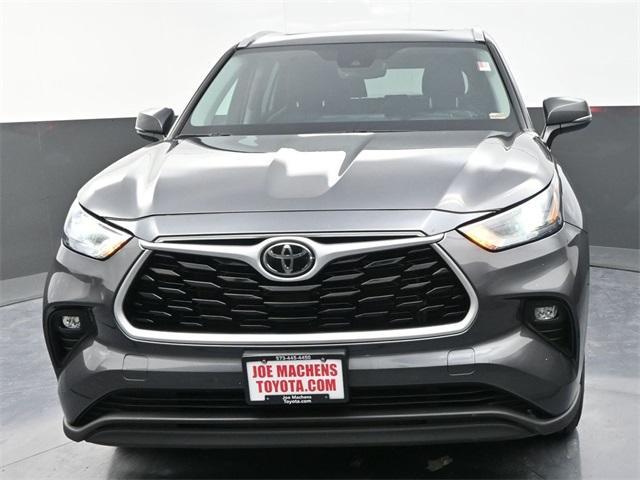 used 2023 Toyota Highlander car, priced at $37,991