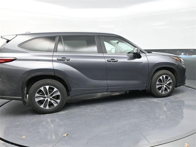 used 2023 Toyota Highlander car, priced at $37,991