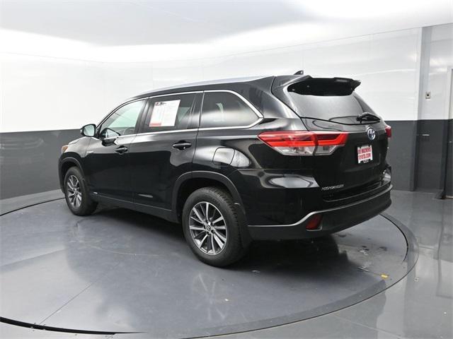 used 2019 Toyota Highlander Hybrid car, priced at $19,991