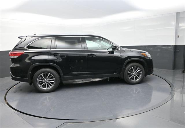 used 2019 Toyota Highlander Hybrid car, priced at $19,991