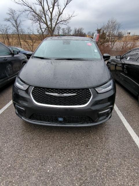 used 2023 Chrysler Pacifica car, priced at $23,991