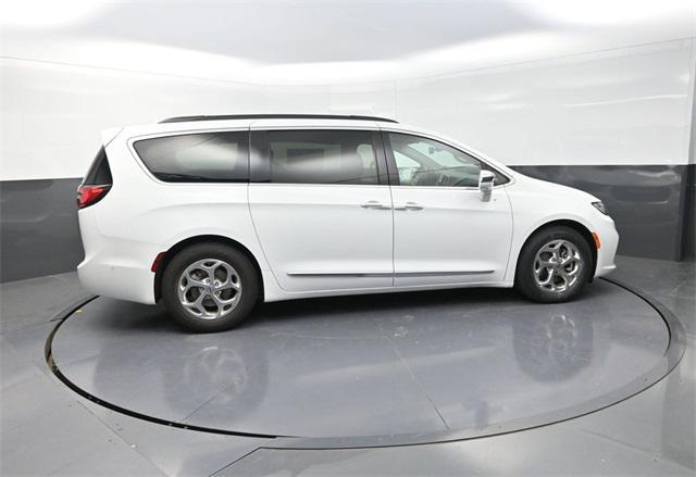 used 2022 Chrysler Pacifica car, priced at $21,991