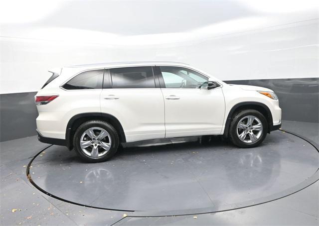 used 2014 Toyota Highlander car, priced at $16,991