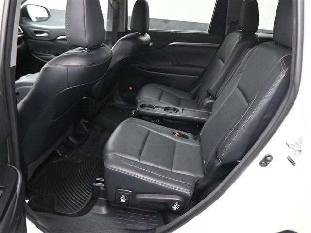 used 2014 Toyota Highlander car, priced at $16,991