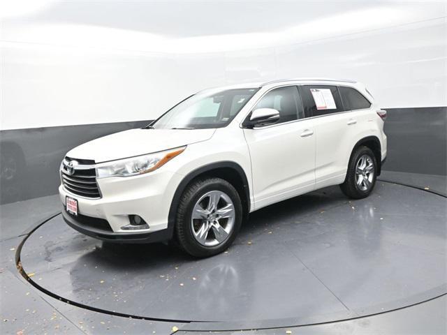 used 2014 Toyota Highlander car, priced at $16,991