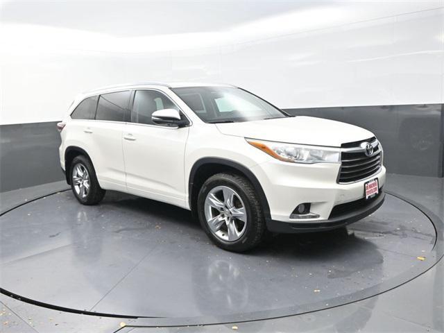 used 2014 Toyota Highlander car, priced at $16,991