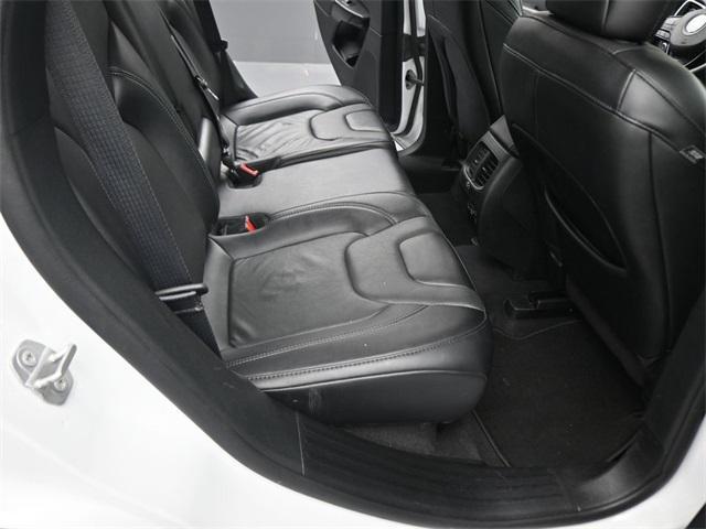 used 2023 Jeep Cherokee car, priced at $22,391