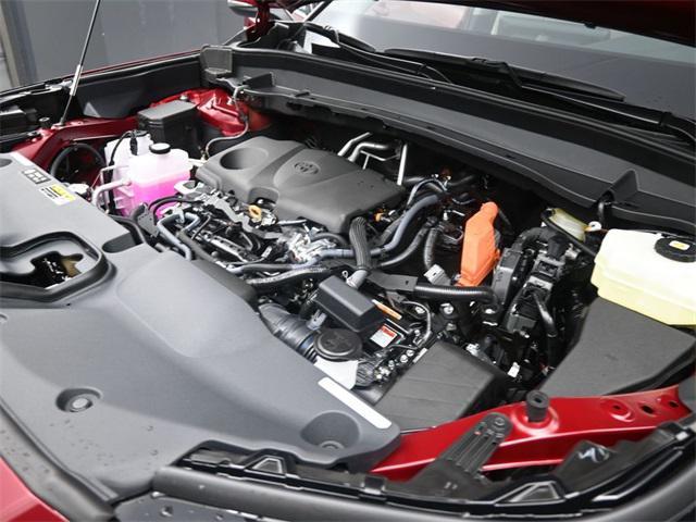 used 2025 Toyota Highlander Hybrid car, priced at $52,991