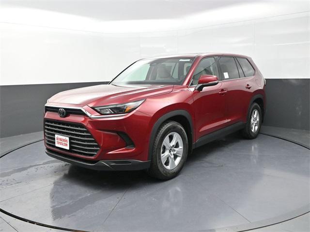used 2025 Toyota Highlander Hybrid car, priced at $52,991