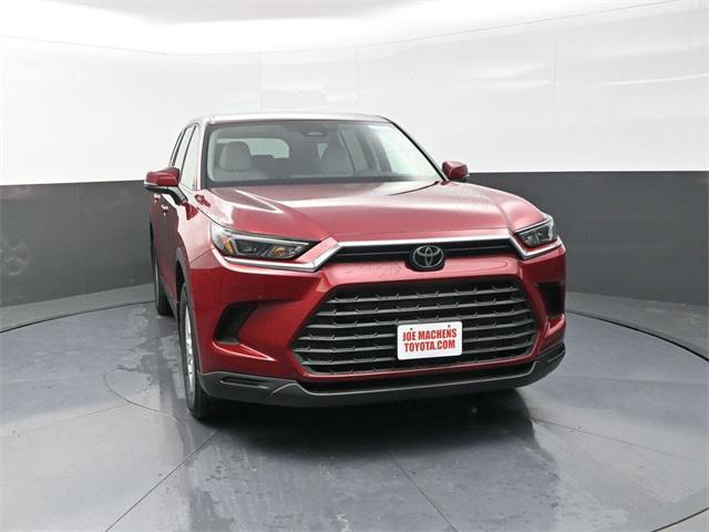 used 2025 Toyota Highlander Hybrid car, priced at $52,991