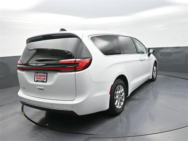 used 2024 Chrysler Pacifica car, priced at $29,391
