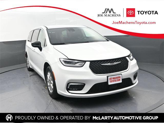 used 2024 Chrysler Pacifica car, priced at $29,391