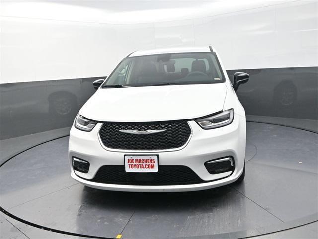 used 2024 Chrysler Pacifica car, priced at $29,391
