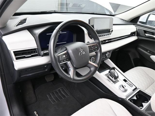 used 2024 Mitsubishi Outlander car, priced at $26,991
