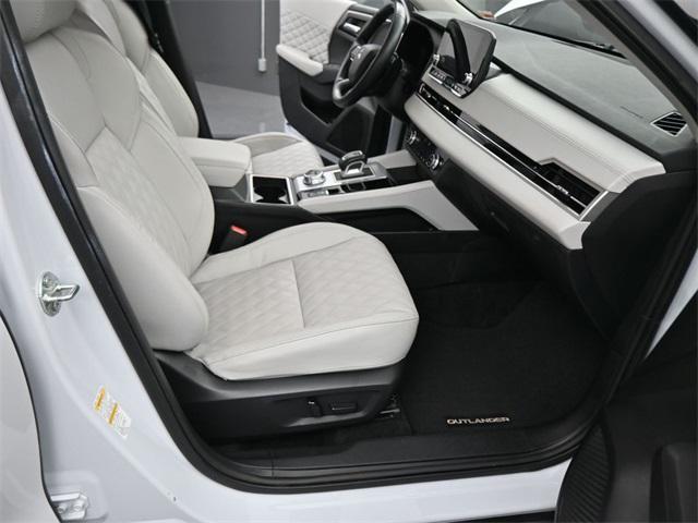 used 2024 Mitsubishi Outlander car, priced at $26,991