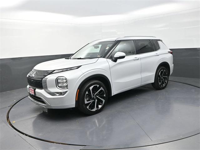 used 2024 Mitsubishi Outlander car, priced at $26,991