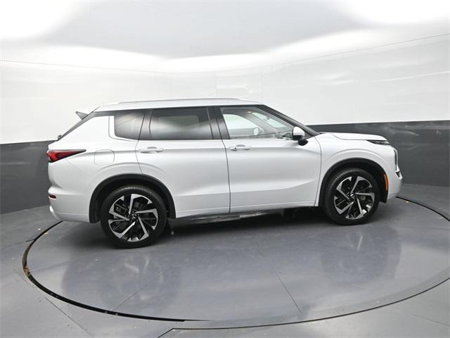 used 2024 Mitsubishi Outlander car, priced at $26,991