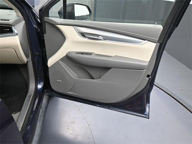 used 2019 Cadillac XT5 car, priced at $14,491