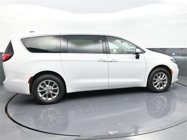 used 2023 Chrysler Pacifica car, priced at $36,491