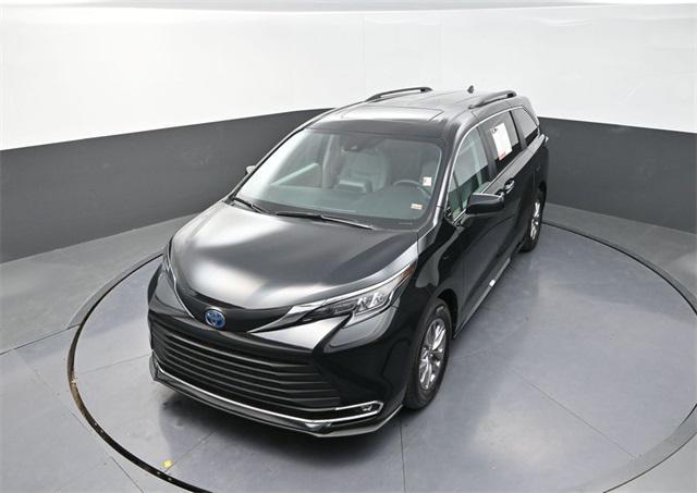 used 2024 Toyota Sienna car, priced at $42,991