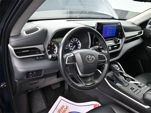 used 2023 Toyota Highlander car, priced at $37,991