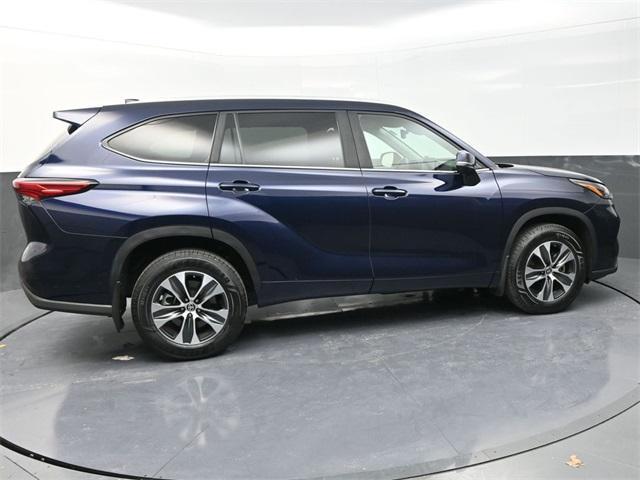 used 2023 Toyota Highlander car, priced at $37,991