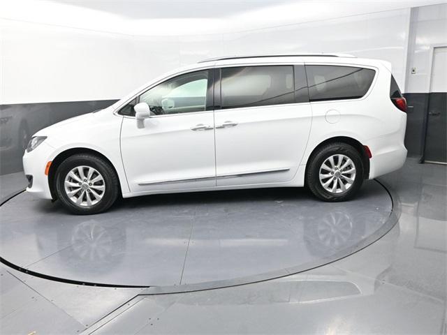 used 2020 Chrysler Pacifica car, priced at $19,991