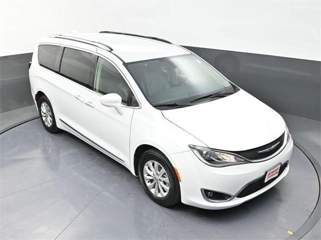 used 2020 Chrysler Pacifica car, priced at $19,991