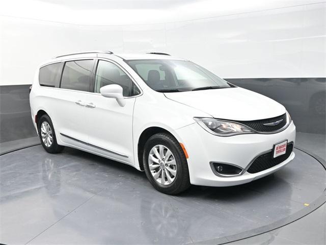 used 2020 Chrysler Pacifica car, priced at $19,991