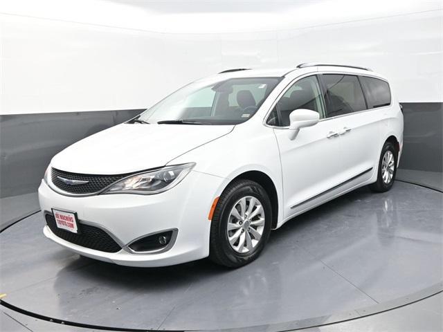 used 2020 Chrysler Pacifica car, priced at $19,991