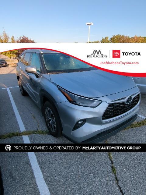 used 2024 Toyota Highlander car, priced at $41,491