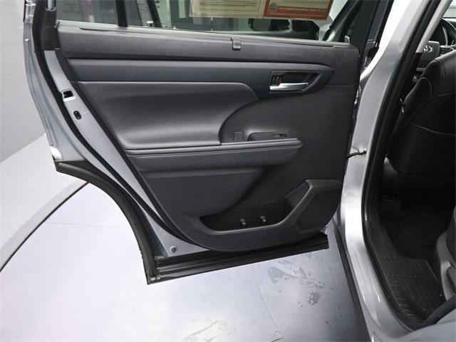 used 2024 Toyota Highlander car, priced at $40,691