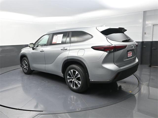 used 2024 Toyota Highlander car, priced at $40,691