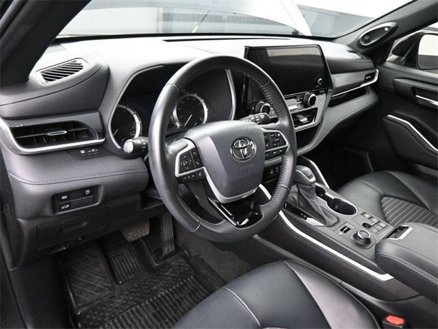 used 2023 Toyota Highlander car, priced at $37,991