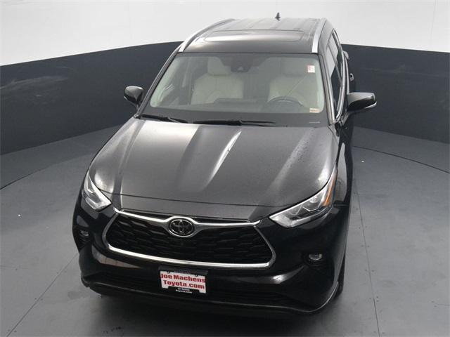 used 2021 Toyota Highlander car, priced at $33,991