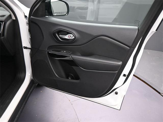 used 2023 Jeep Cherokee car, priced at $21,991