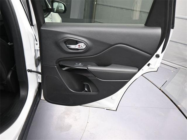 used 2023 Jeep Cherokee car, priced at $21,991