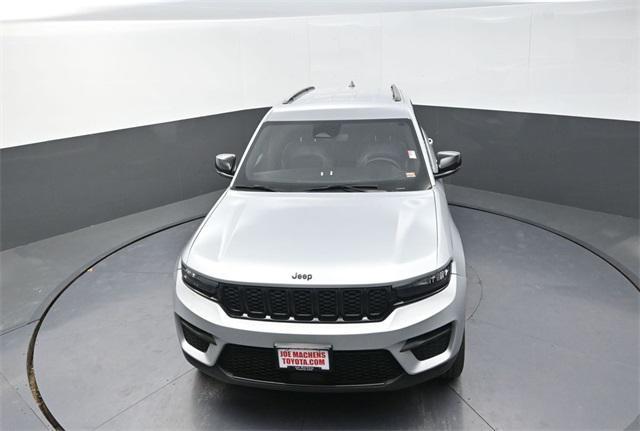 used 2024 Jeep Grand Cherokee car, priced at $26,991