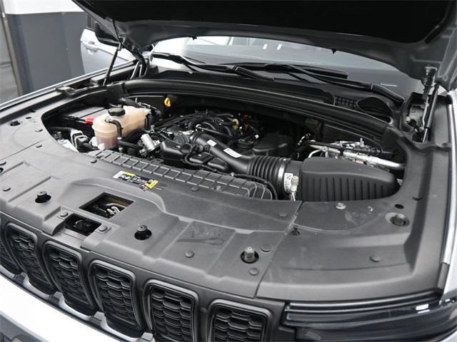 used 2024 Jeep Grand Cherokee car, priced at $26,991
