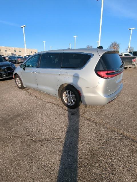 used 2024 Chrysler Pacifica car, priced at $28,591