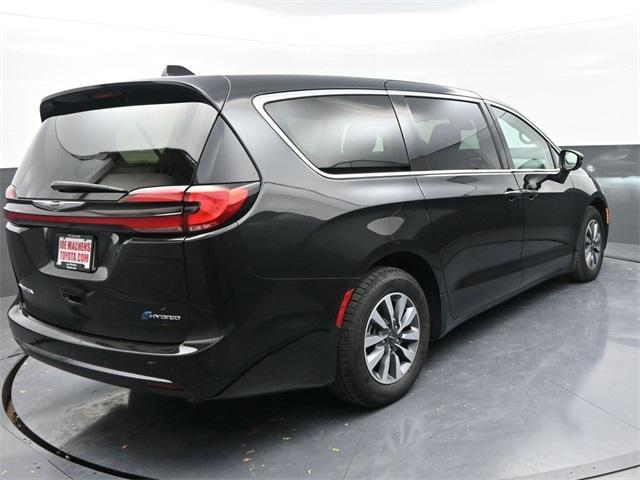 used 2023 Chrysler Pacifica Hybrid car, priced at $24,991