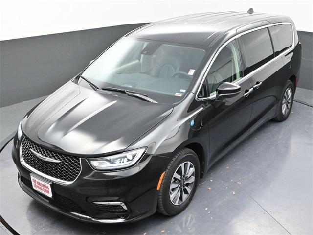 used 2023 Chrysler Pacifica Hybrid car, priced at $24,991