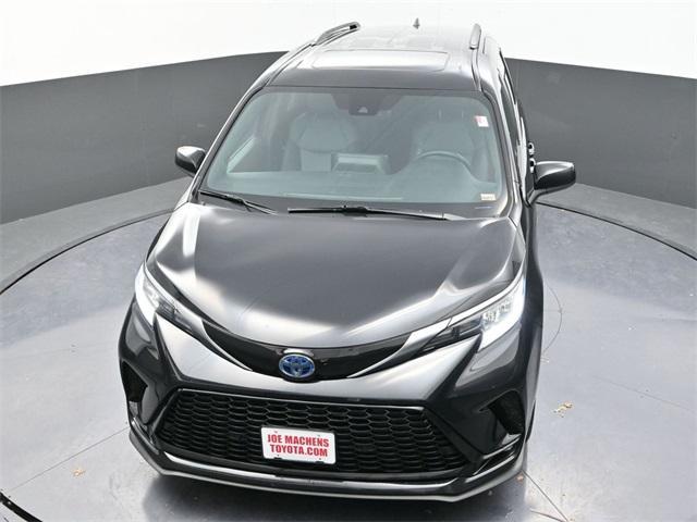 used 2022 Toyota Sienna car, priced at $38,491