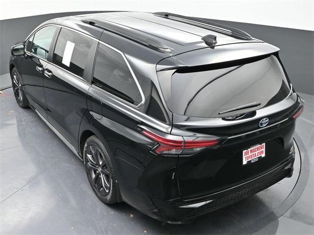 used 2022 Toyota Sienna car, priced at $38,491