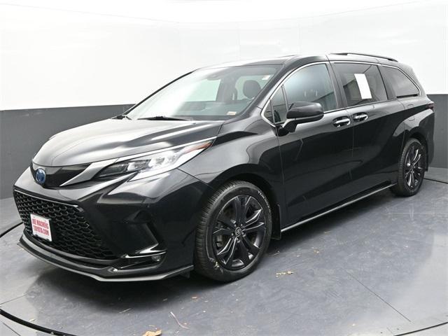 used 2022 Toyota Sienna car, priced at $38,491